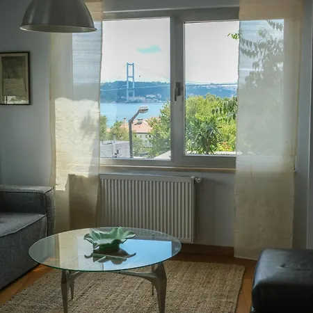 شقة Maison Detroit Iconic 3br Triplex With Great Views *