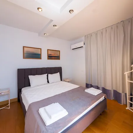 アパート Maison Detroit Iconic 3br Triplex With Great Views イスタンブール