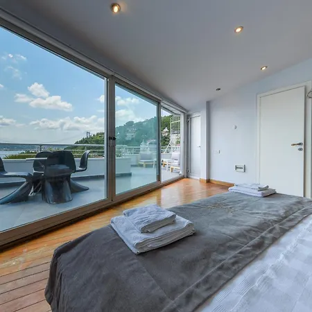 Maison Detroit Iconic 3br Triplex With Great Views Apartman